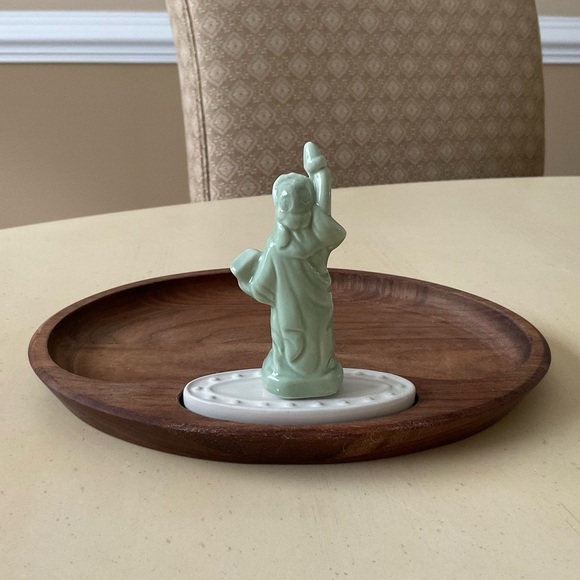 Statue of Liberty Platter Decoration 🗽 - Picture 3 of 5